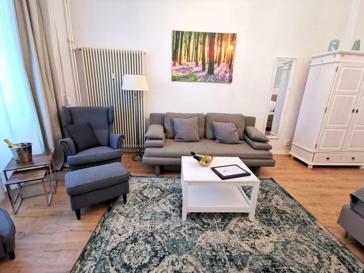 Kvh By Rockchair Apartments L Superhost Status L Boxspringbett Am Schloss Charlottenburg Welcomes You! Berlin Dış mekan fotoğraf