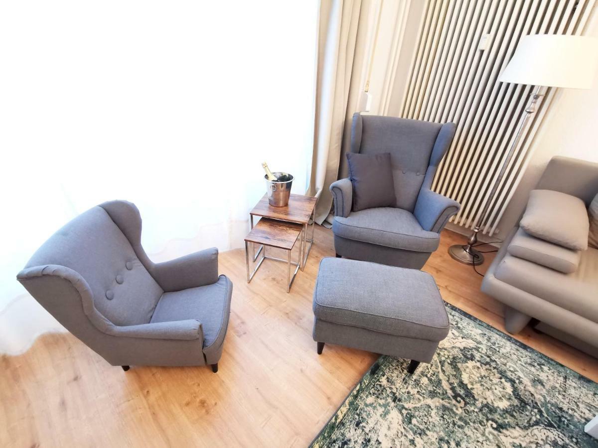 Kvh By Rockchair Apartments L Superhost Status L Boxspringbett Am Schloss Charlottenburg Welcomes You! Berlin Dış mekan fotoğraf