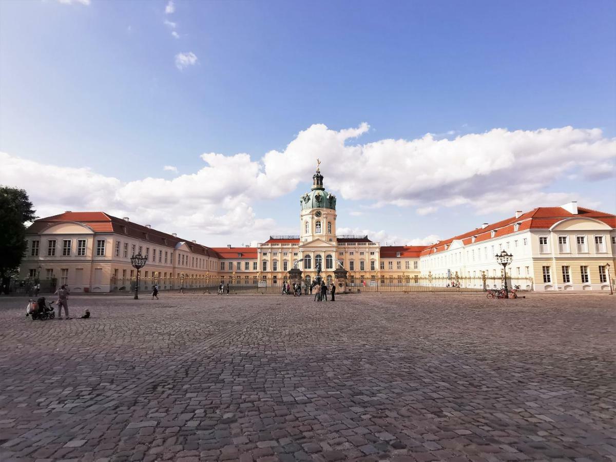 Kvh By Rockchair Apartments L Superhost Status L Boxspringbett Am Schloss Charlottenburg Welcomes You! Berlin Dış mekan fotoğraf