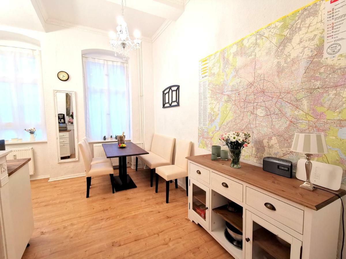 Kvh By Rockchair Apartments L Superhost Status L Boxspringbett Am Schloss Charlottenburg Welcomes You! Berlin Dış mekan fotoğraf